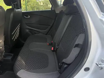 Renault Captur 2019 - 15999 EUR, 7000 km - AUTO.MOTO.pt - 7000km - foto 14 de 15
