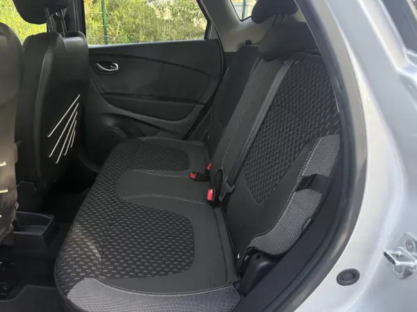 Renault Captur 2019 - 15999 EUR, 7000 km - AUTO.MOTO.pt - 7000km - foto 14 de 15