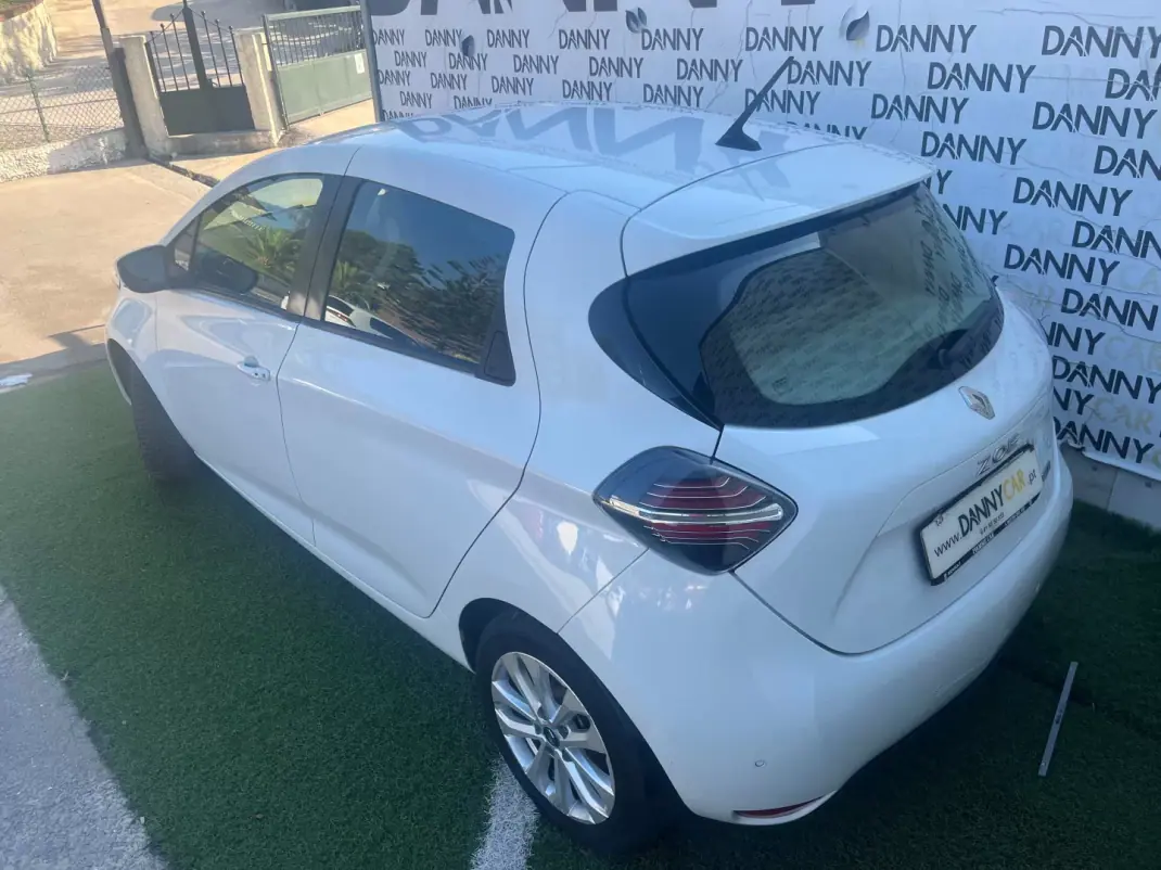 Renault Zoe 2020 - 15750 EUR, 73000 km - 73000km - foto 3 de 8