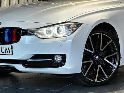 BMW 318 2012 - 16990 EUR, 173500 km - AUTO.MOTO.pt - 173500km - foto 8 de 35