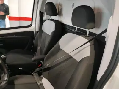 Fiat Fiorino 1.3 M-Jet SX Kasten 2021 - 9500 EUR, 130754 km - AUTO.MOTO.pt - 130754km - foto 3 de 7