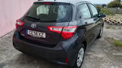 Toyota Yaris 2018 - 12500 EUR, 68000 km - AUTO.MOTO.pt - 68000km - foto 5 de 24