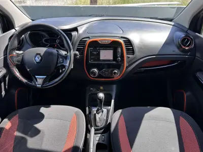 Renault Captur 2014 - 9900 EUR, 217000 km - AUTO.MOTO.pt - 217000km - foto 30 de 60