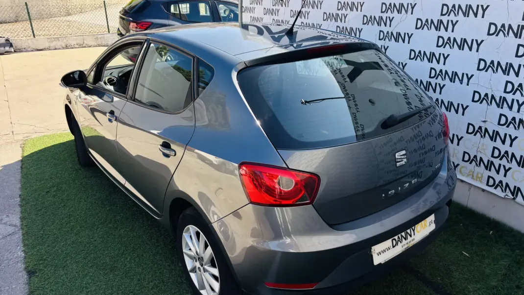 SEAT Ibiza 2015 - 7900 EUR, 220000 km - 220000km - foto 2 de 5