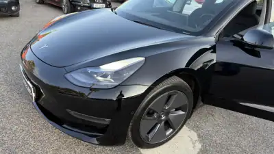 Tesla Model 3 2022 - 31900 EUR, 57000 km - AUTO.MOTO.pt - 57000km - foto 46 de 47