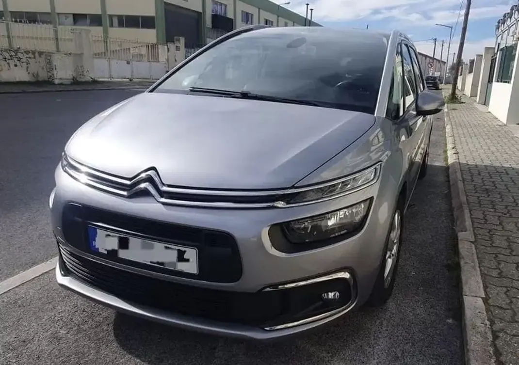 Citroën C4 Spacetourer 2020 - 17500 EUR, 220000 km - AUTO.MOTO.pt - 220000km - foto 6 de 18