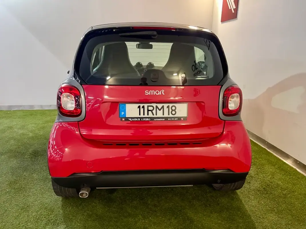 Smart 2016 - 10450 EUR, 91000 km - AUTO.MOTO.pt - 91000km - foto 8 de 26