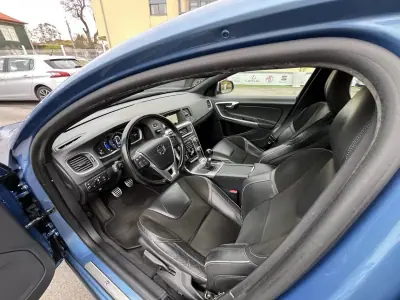 Volvo S60 2015 - 11950 EUR, 225000 km - AUTO.MOTO.pt - 225000km - foto 27 de 53