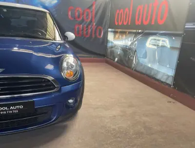 MINI One 2011 - 8500 EUR, 230000 km - AUTO.MOTO.pt - 230000km - foto 11 de 35