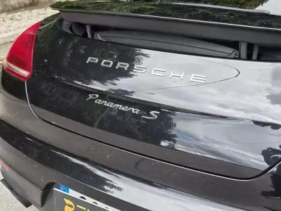 Porsche Panamera 2015 - 38499 EUR, 165000 km - AUTO.MOTO.pt - 165000km - foto 12 de 39