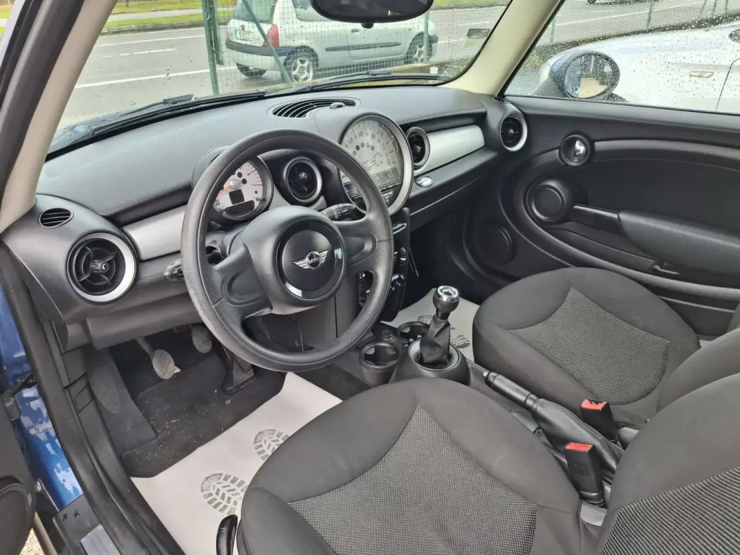 MINI 3 Portas 2012 - 12500 EUR, 149987 km - AUTO.MOTO.pt - 149987km - foto 13 de 14