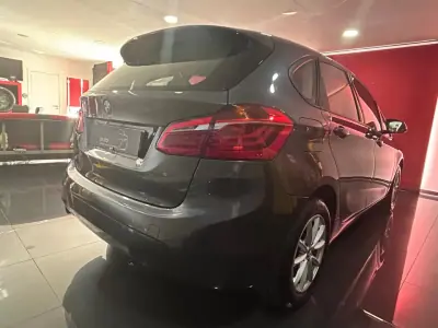 BMW 216 Active Tourer 2019 - 16750 EUR, 141064 km - AUTO.MOTO.pt - 141064km - foto 6 de 24