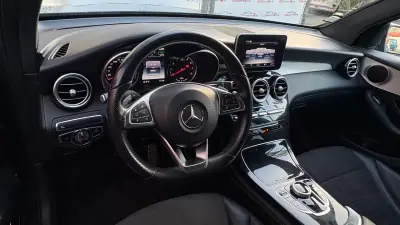 Mercedes-Benz GLC 350 2018 - 45900 EUR, 88500 km - AUTO.MOTO.pt - 88500km - foto 9 de 12