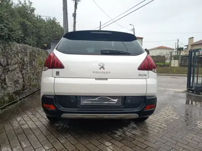 Peugeot 3008 2014 - 8000 EUR, 304000 km - AUTO.MOTO.pt - 304000km - foto 4 de 16