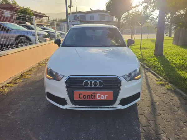 Audi A1 Sportback 2015 — photo 2 of 13