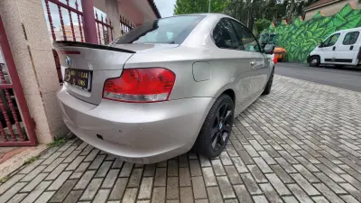 BMW 120 2009 - 10900 EUR, 197000 km - AUTO.MOTO.pt - 197000km - foto 11 de 11