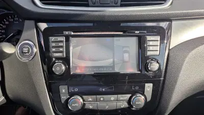Nissan Qashqai 2018 - 19250 EUR, 62000 km - AUTO.MOTO.pt - 62000km - foto 12 de 18