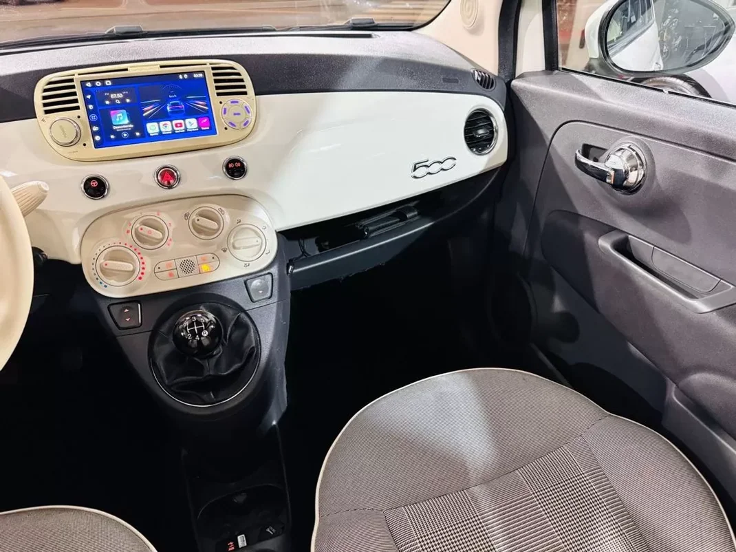 Fiat 500 2015 - 10900 EUR, 127625 km - AUTO.MOTO.pt - 127625km - foto 20 de 29