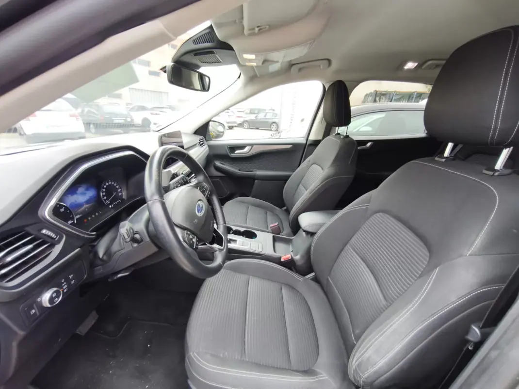 Ford Kuga 2020 - 19900 EUR, 107816 km - 107816km - foto 6 de 16