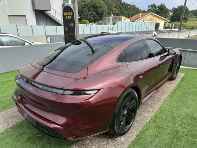 Porsche Taycan 2020 - 49900 EUR, 100000 km - AUTO.MOTO.pt - 100000km - foto 12 de 61