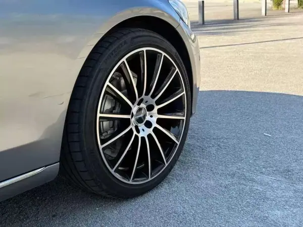 Mercedes-Benz C 220 2014 - 17999 EUR, 220000 km - AUTO.MOTO.pt - 220000km - foto 13 de 33