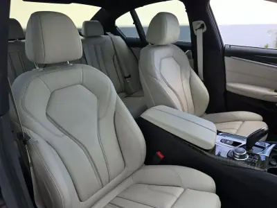 BMW 520 2019 - 30990 EUR, 98500 km - AUTO.MOTO.pt - 98500km - foto 30 de 44
