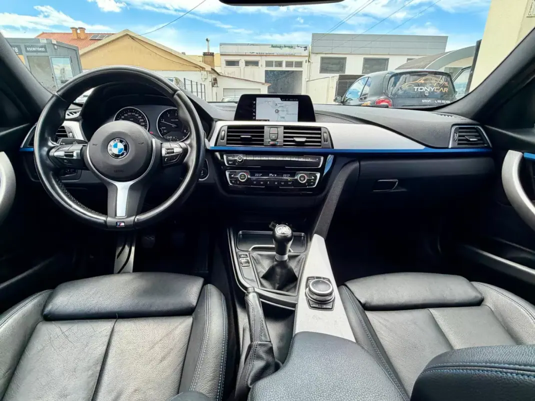 BMW 320 2019 - 23950 EUR, 152000 km - AUTO.MOTO.pt - 152000km - foto 4 de 34
