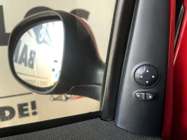 Ford KA 2015 - 7500 EUR, 121750 km - AUTO.MOTO.pt - 121750km - foto 19 de 45