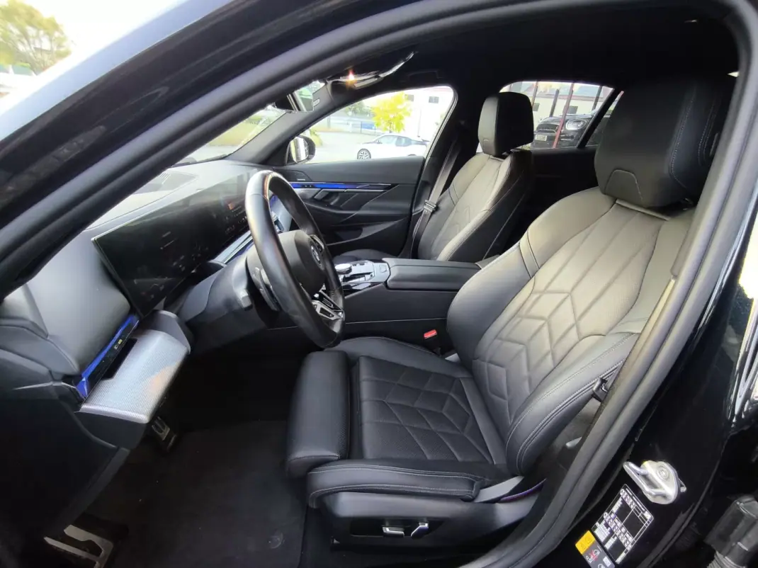 BMW i5 2024 - 54900 EUR, 49000 km - AUTO.MOTO.pt - 49000km - foto 11 de 14