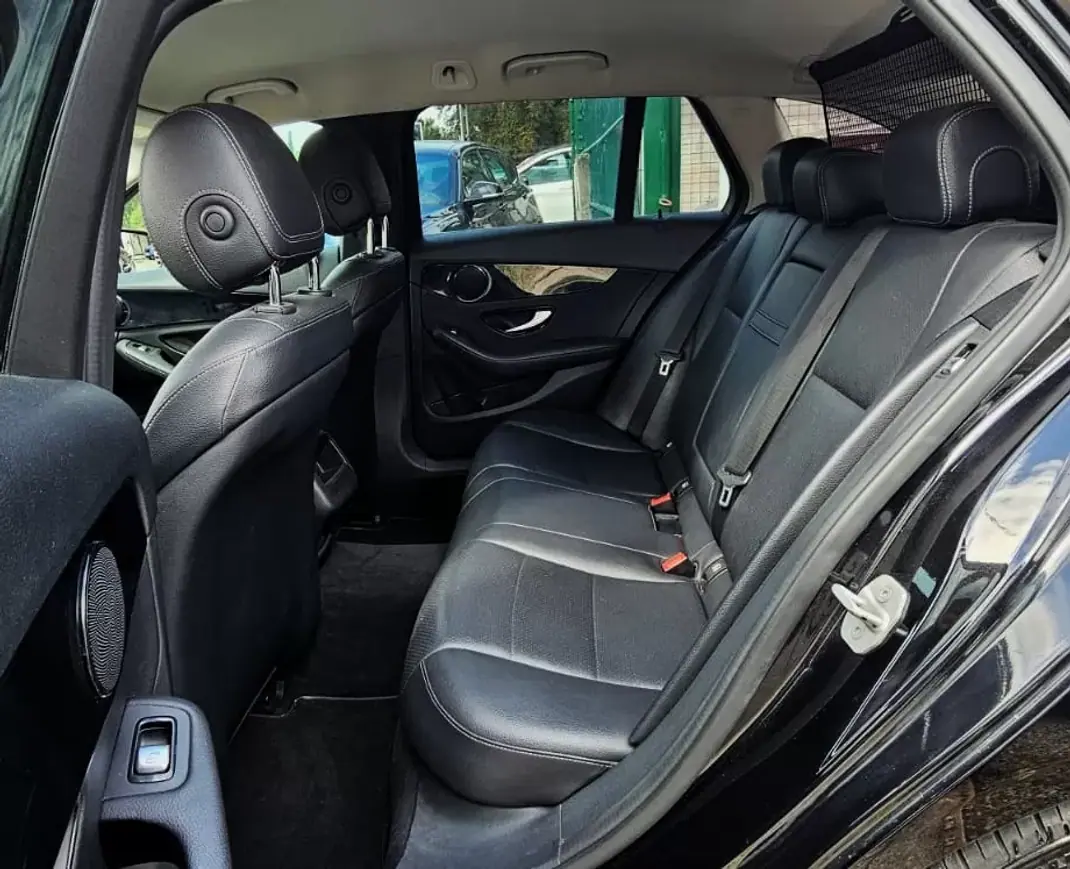 Mercedes-Benz C 180 2016 - 15000 EUR, 250000 km - 250000km - foto 28 de 30