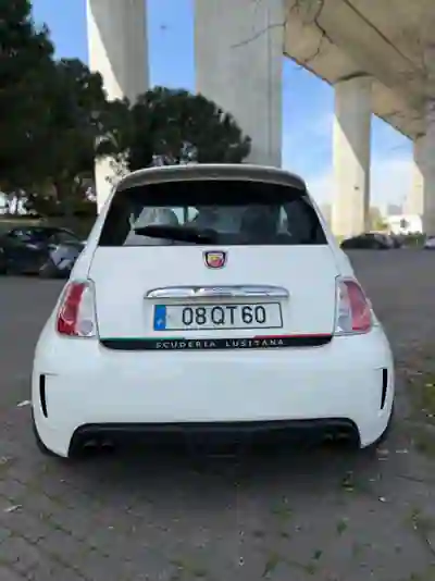 Abarth 500 2010 - 11500 EUR, 152535 km - AUTO.MOTO.pt - 152535km - foto 6 de 10
