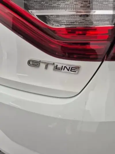 Renault Mégane 2016 - 12750 EUR, 170000 km - AUTO.MOTO.pt - 170000km - foto 2 de 10