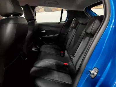 Peugeot 208 2019 - 14500 EUR, 90000 km - AUTO.MOTO.pt - 90000km - foto 33 de 60