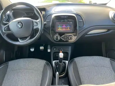 Renault Captur 2019 - 16990 EUR, 90898 km - AUTO.MOTO.pt - 90898km - foto 11 de 37