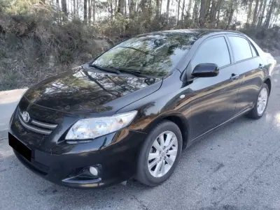 Toyota Corolla 2010 - 9750 EUR, 180000 km - foto 1 de 26