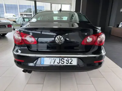 Volkswagen Passat CC 2010 - 13990 EUR, 162335 km - AUTO.MOTO.pt - 162335km - foto 18 de 21