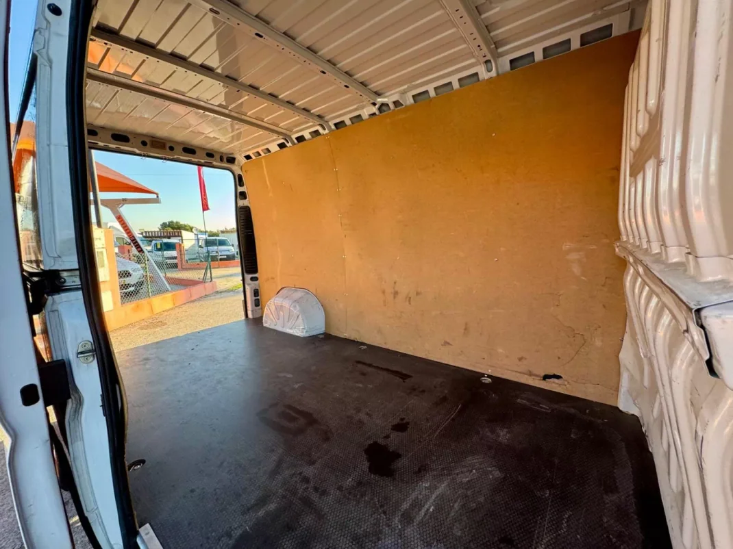 Fiat Ducato 33 MH2 2.2 Mjet 140cv 2022 - 22950 EUR, 126700 km - AUTO.MOTO.pt - 126700km - foto 10 de 10