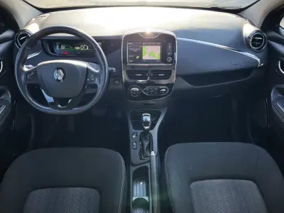Renault Zoe 2019 - 13490 EUR, 67270 km - AUTO.MOTO.pt - 67270km - foto 8 de 21