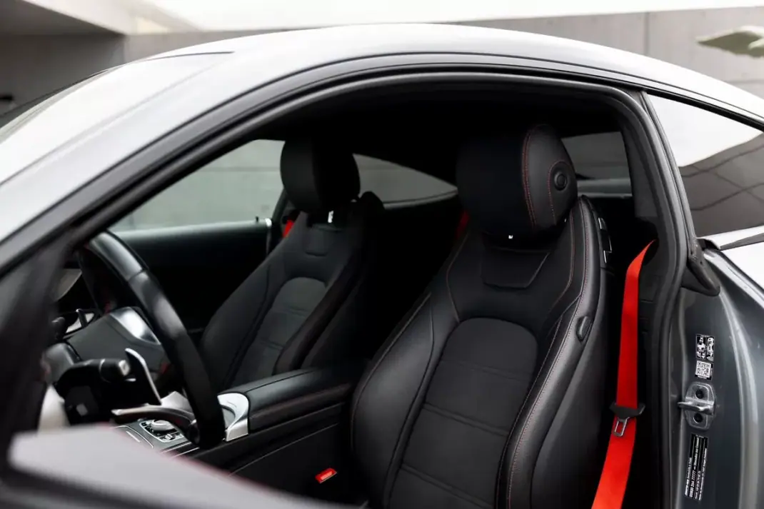 Mercedes-Benz C 43 AMG 2019 - 51490 EUR, 95000 km - AUTO.MOTO.pt - 95000km - foto 3 de 35