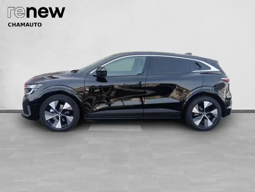 Renault Mégane E-Tech 2026 - 35000 EUR, 3000 km - AUTO.MOTO.pt - 3000km - foto 7 de 19