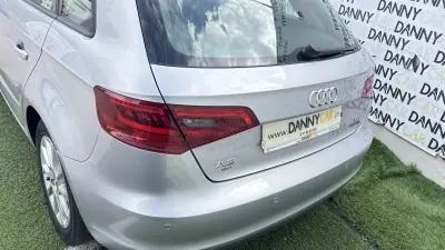 Audi A3 2015 - 13500 EUR, 250000 km - AUTO.MOTO.pt - 250000km - foto 4 de 5