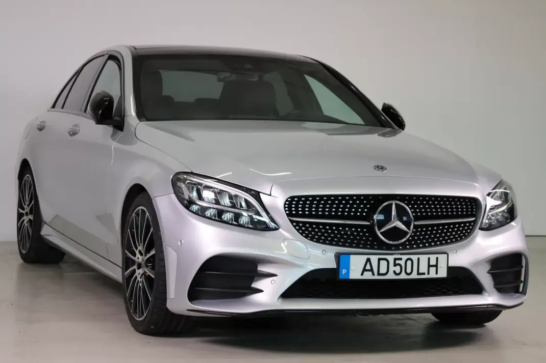 Mercedes-Benz C 200 2019 - 26990 EUR, 136463 km - AUTO.MOTO.pt - 136463km - foto 1 de 43