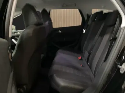 Peugeot 308 SW 2019 - 12450 EUR, 65800 km - AUTO.MOTO.pt - 65800km - foto 14 de 19