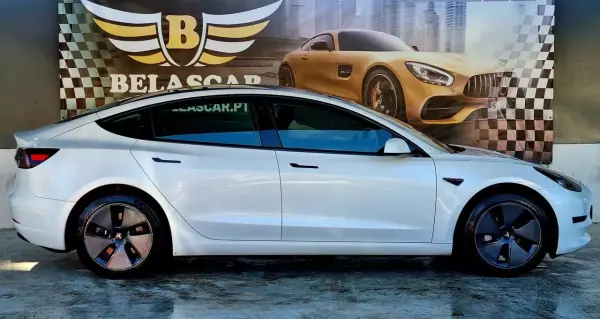 Tesla Model 3 2023 - 29250 EUR, 48000 km - AUTO.MOTO.pt - 48000km - foto 15 de 15