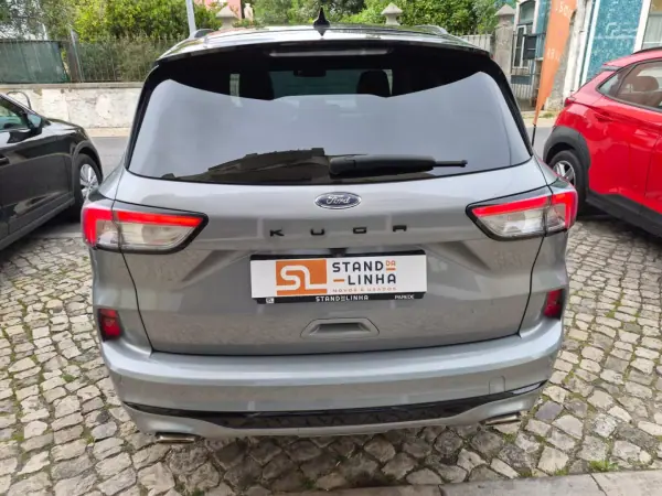 Ford Kuga 2023 - 21000 EUR, 56502 km - AUTO.MOTO.pt - 56502km - foto 7 de 34