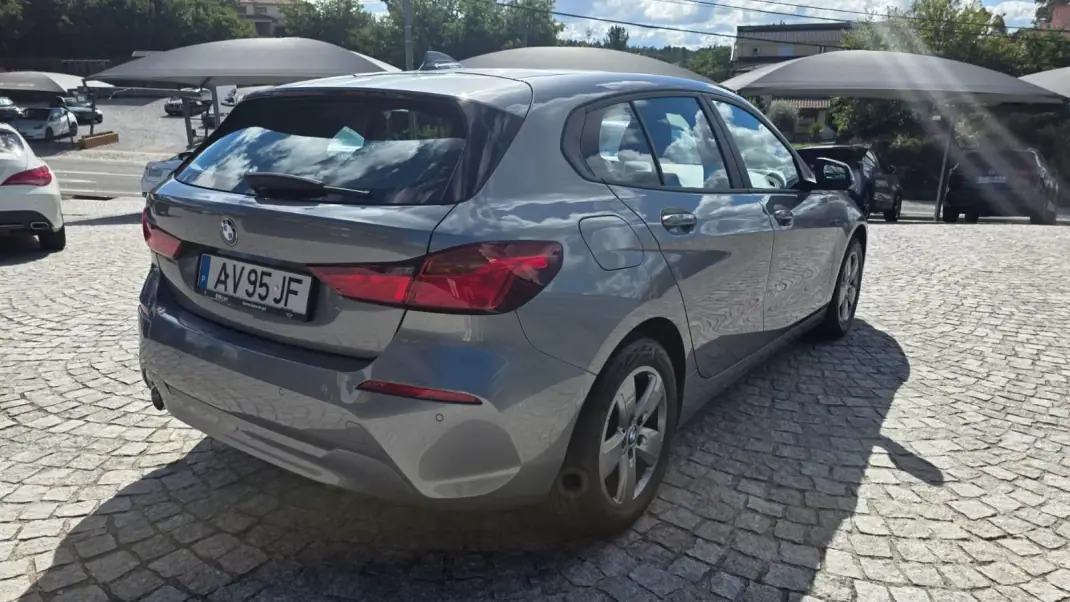 BMW 116 2022 - 22690 EUR, 30000 km - 30000km - foto 10 de 33