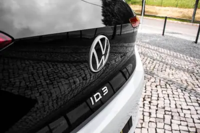 Volkswagen ID.3 2022 - 23990 EUR, 49506 km - AUTO.MOTO.pt - 49506km - foto 12 de 42