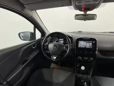 Renault Clio 2012 - 5750 EUR, 228000 km - AUTO.MOTO.pt - 228000km - foto 23 de 44