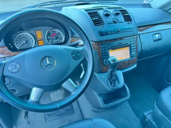 Mercedes-Benz Viano 2012 - 37500 EUR, 111121 km - AUTO.MOTO.pt - 111121km - foto 14 de 32