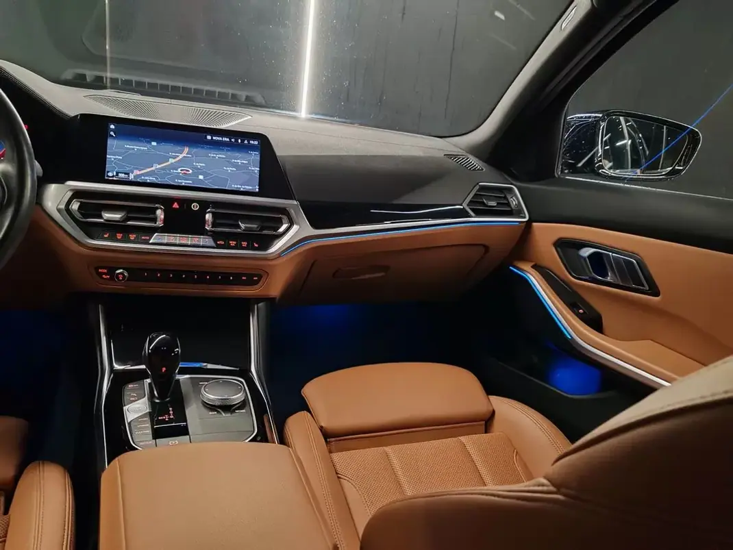 BMW 320 2021 - 28750 EUR, 112168 km - AUTO.MOTO.pt - 112168km - foto 17 de 29